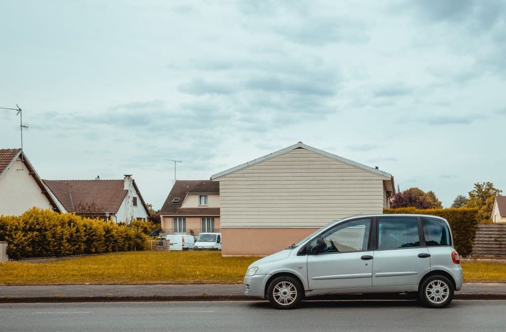 Example exterior listing photo before generative AI sky replacement